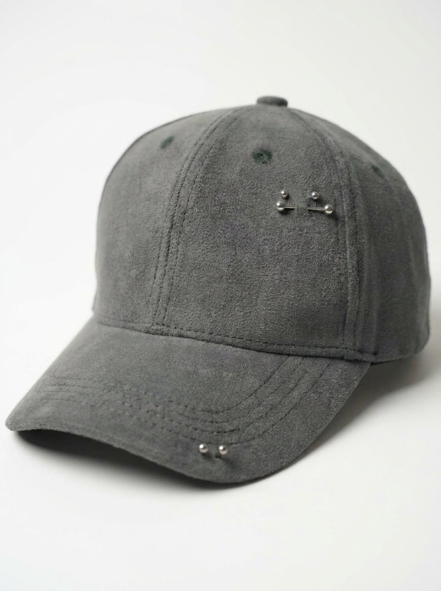 PIERCED CAP