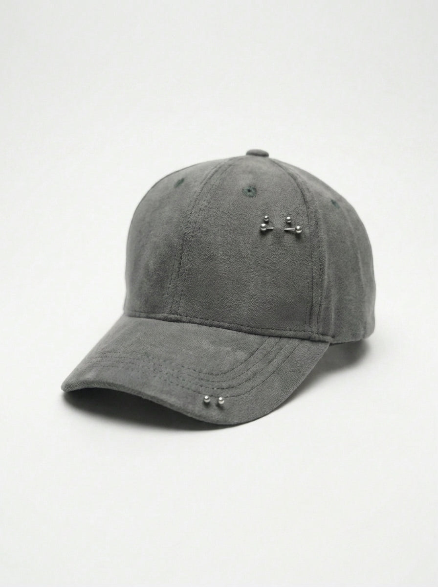 PIERCED CAP